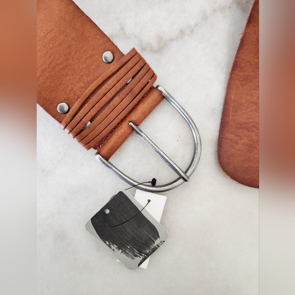 Urban Outfitters Wide Leather Waist Belt Brown Leather Ecote Size S small NWT - Picture 4 of 4